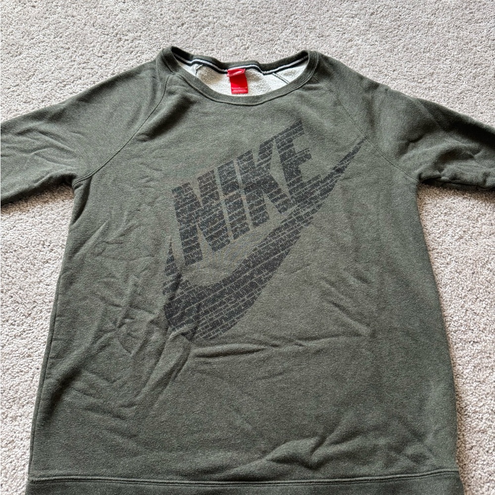 Nike Women’s Green Sweater